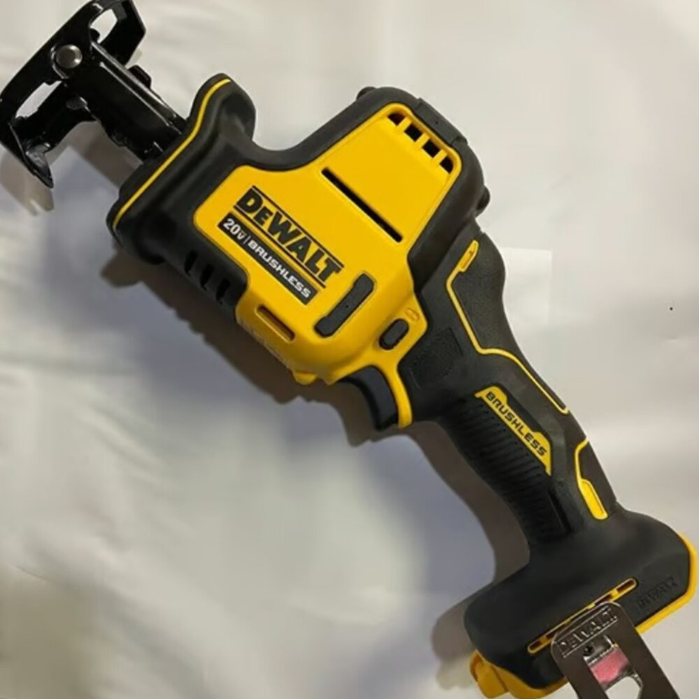 DEWALT ATOMIC 20V MAX* Reciprocating Saw, Cordless, Tool Only (DCS369B)